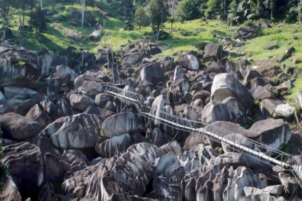 Granit Beralur Gunung Bujang Melaka