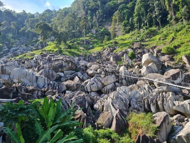 Batu Granit Porfiritik, Gunung Bujang Melaka